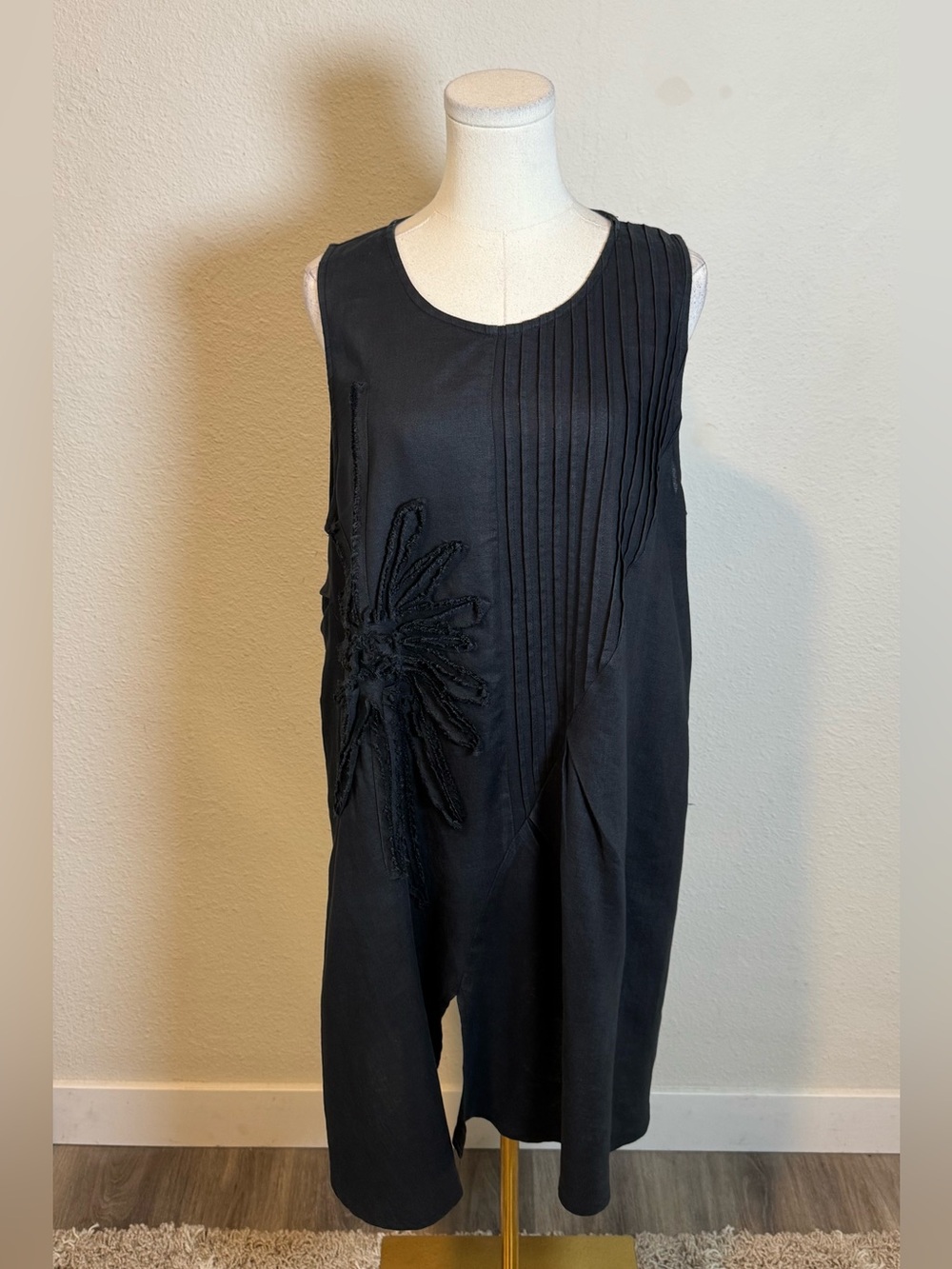 Peacock Ways Linen Asymmetrical Tunic size Large